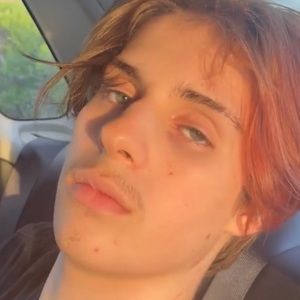 Meet your Posher, Brady